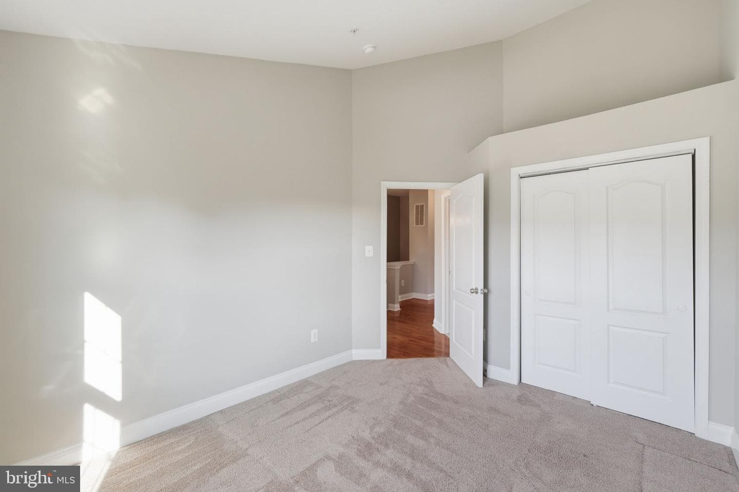 12823 Murphy Grove Terrace photo 19