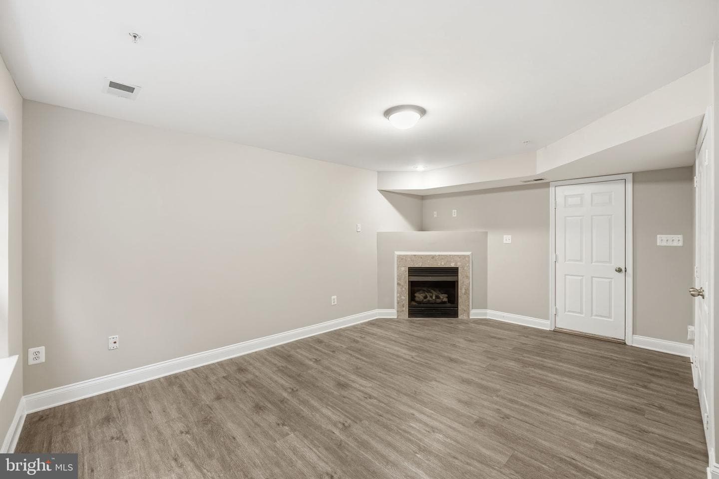 12823 Murphy Grove Terrace photo 21