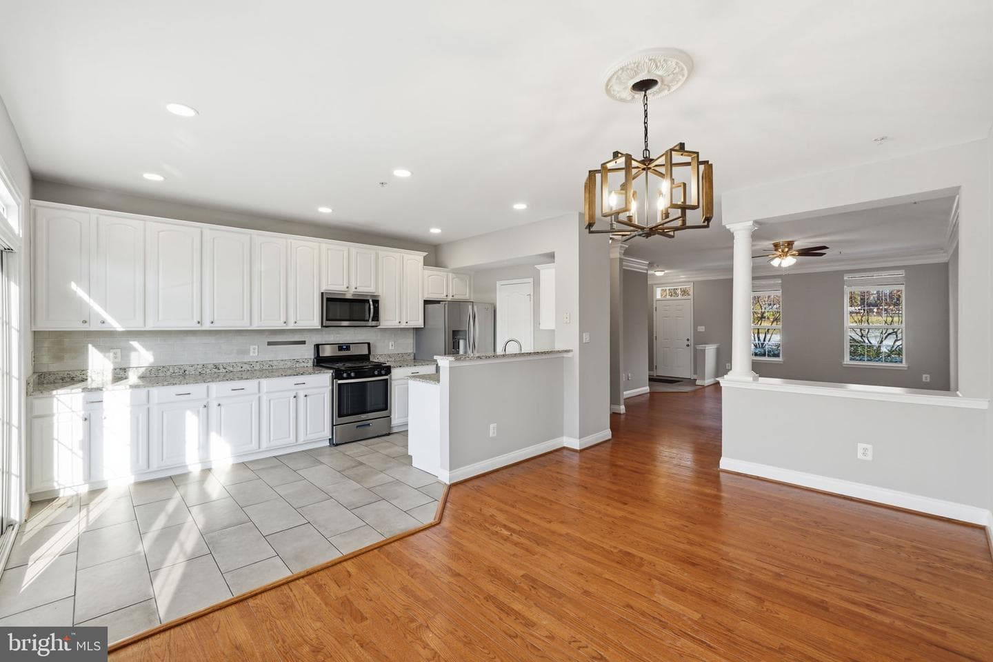 12823 Murphy Grove Terrace photo 6