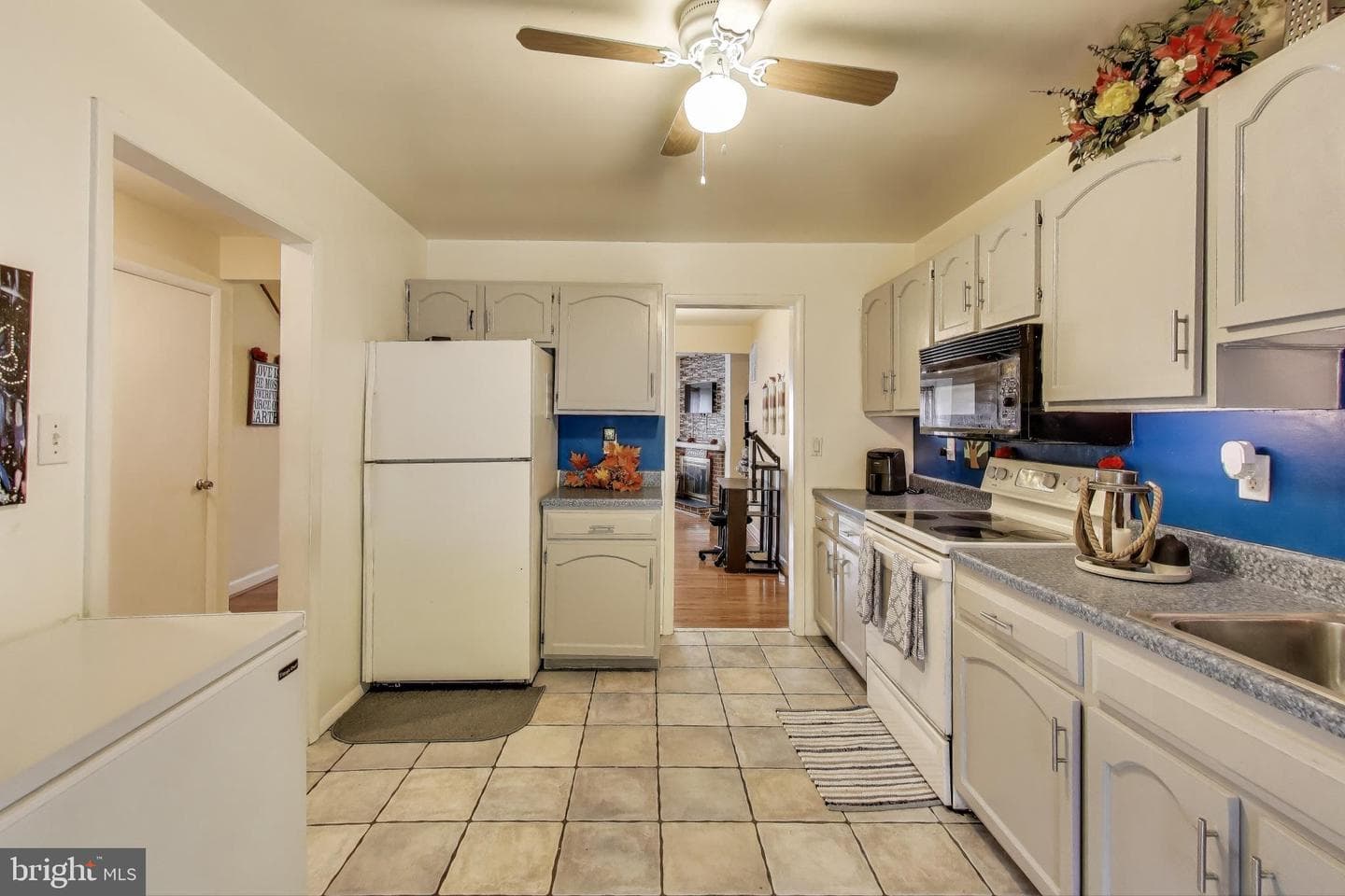 13305 Woodruff Court photo 9