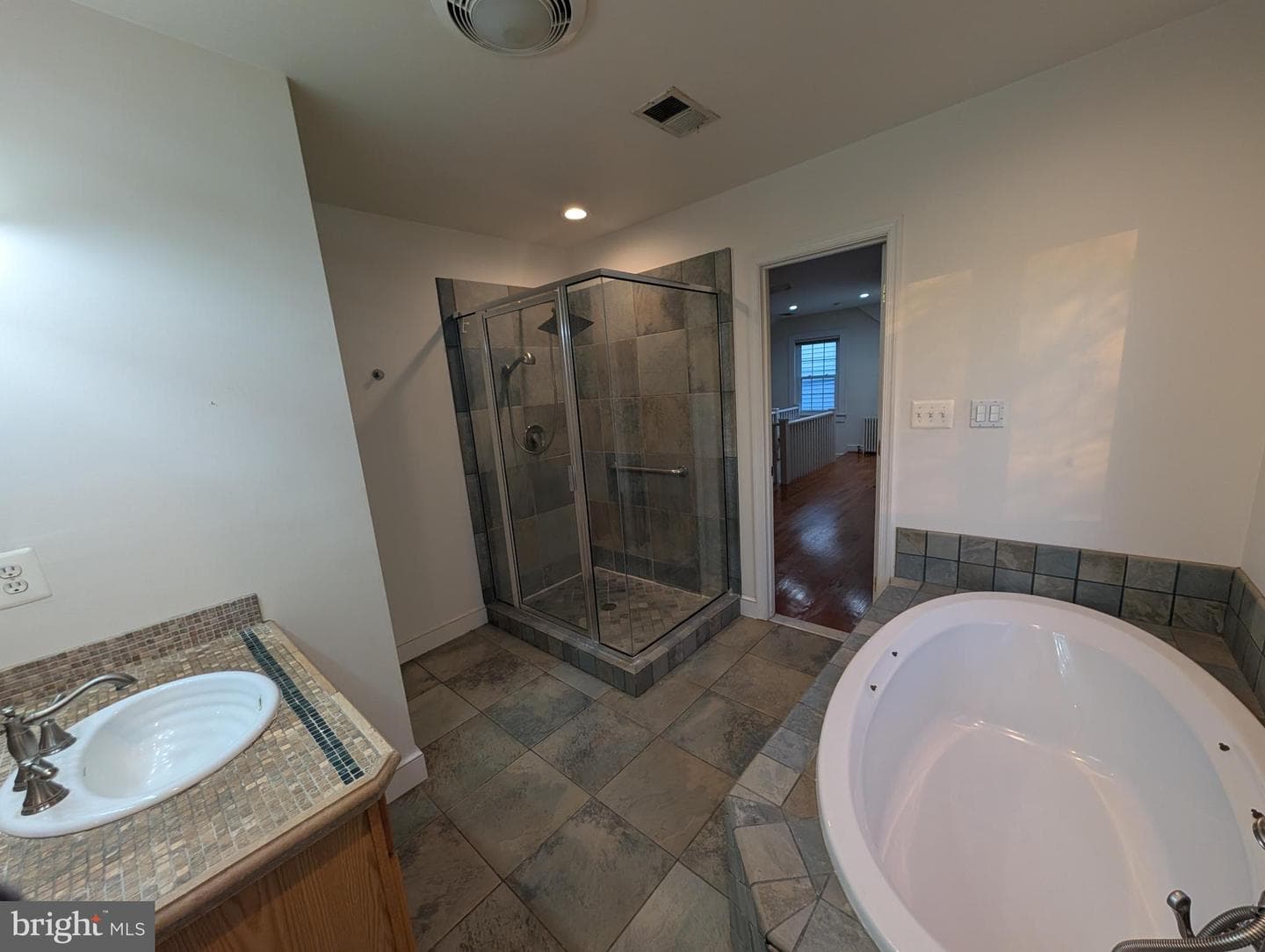 4822 Chevy Chase Boulevard photo 27