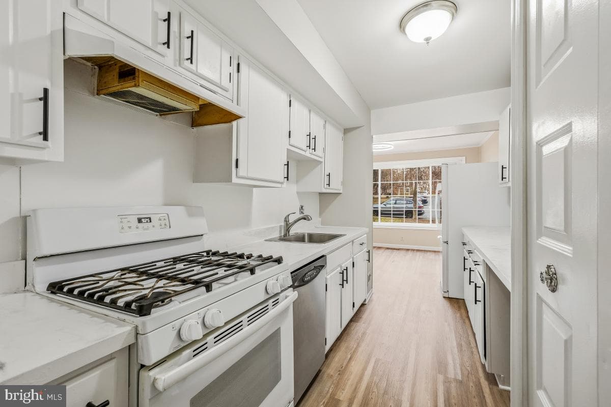 12665 English Orchard Court photo 11