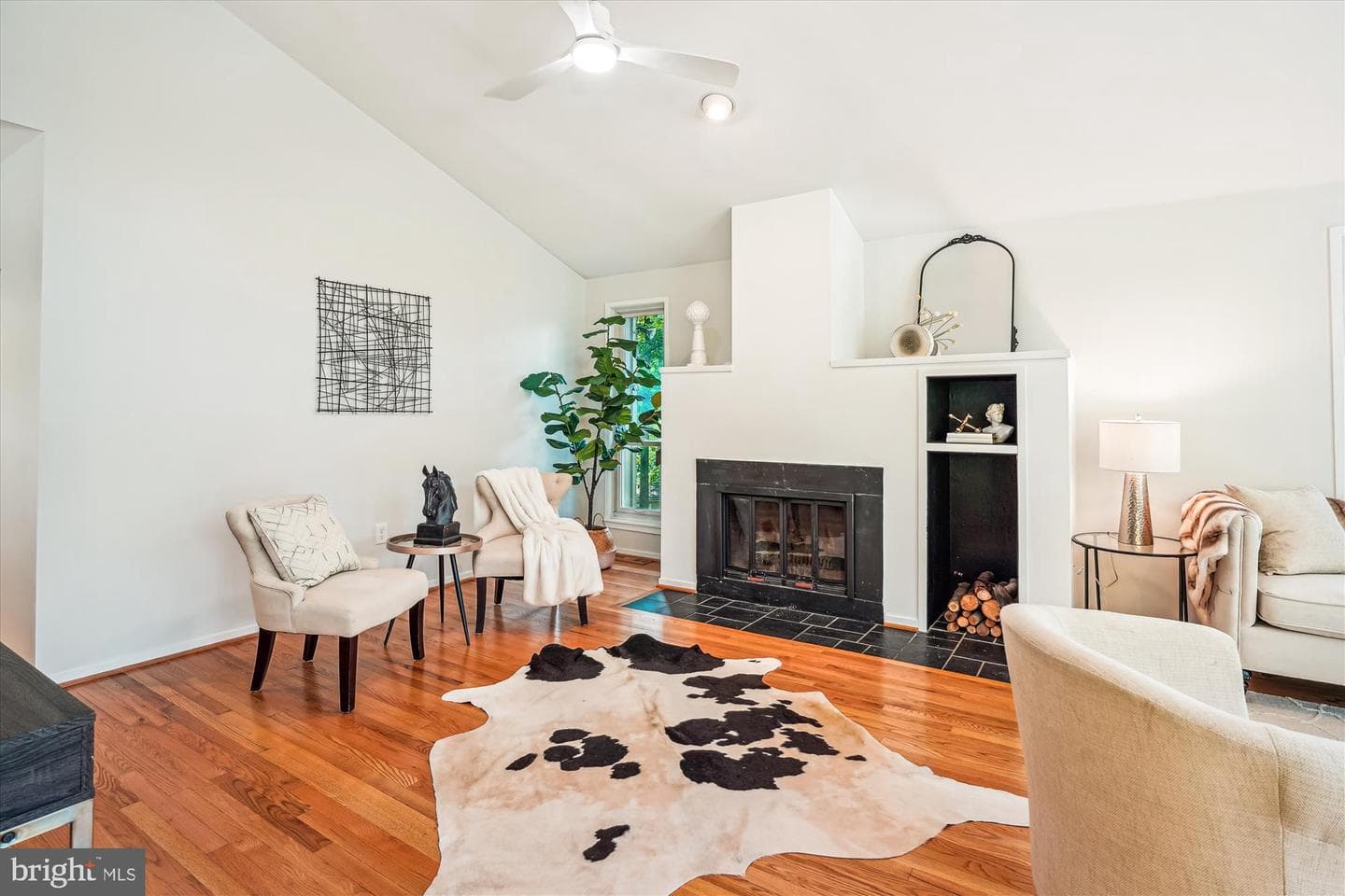 9803 Hill Street photo 21