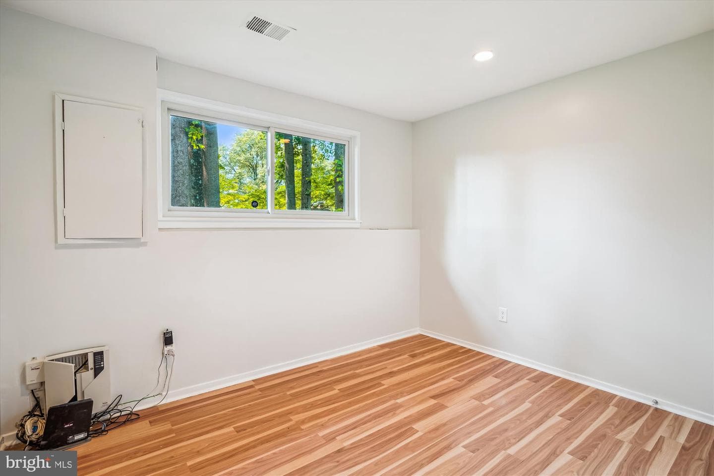 9803 Hill Street photo 36