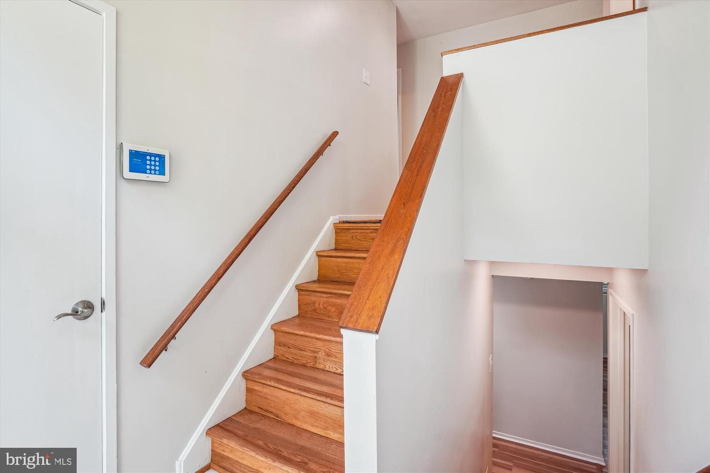 9803 Hill Street photo 7