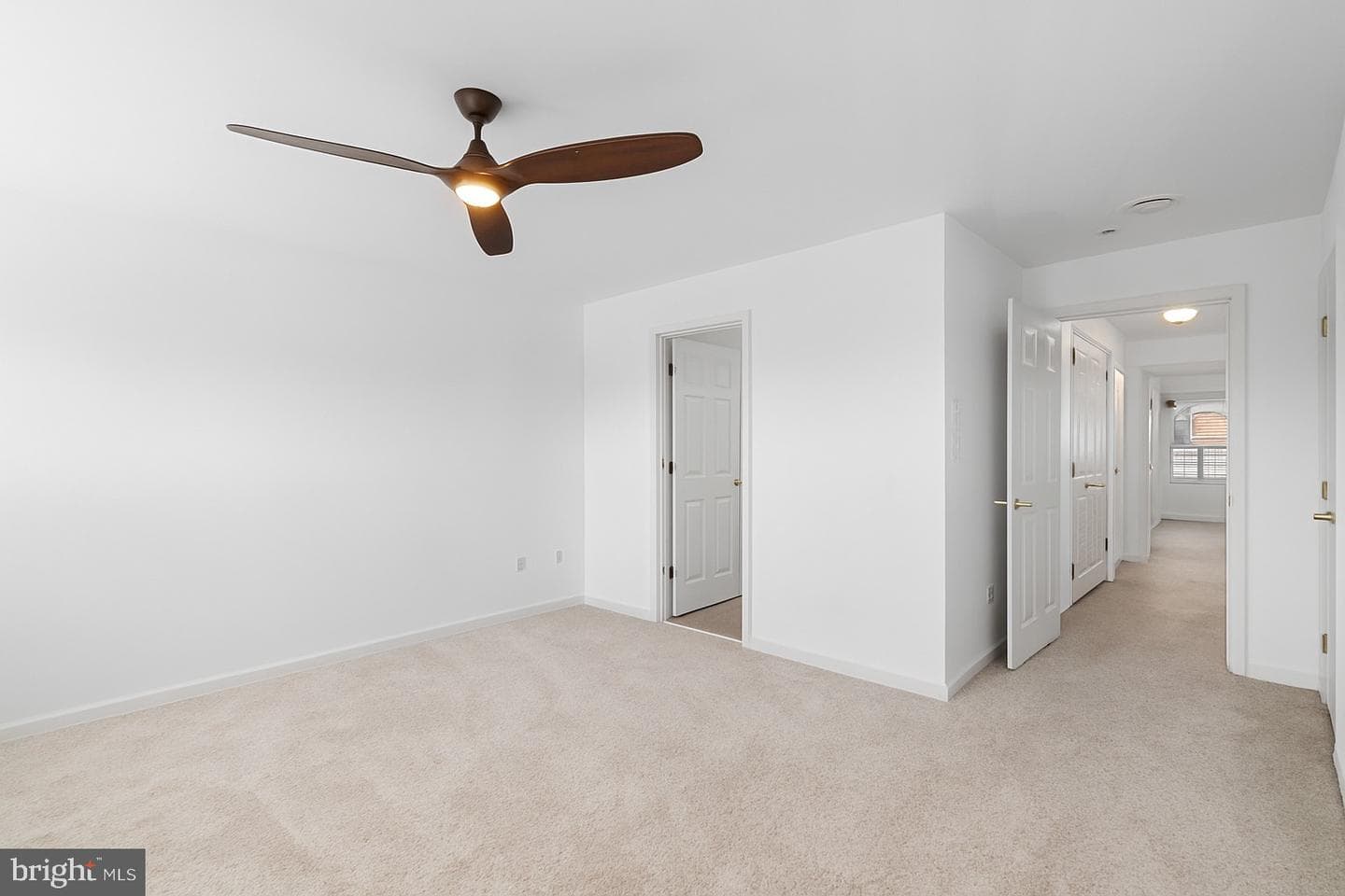 302 King Farm Boulevard #30208 photo 14