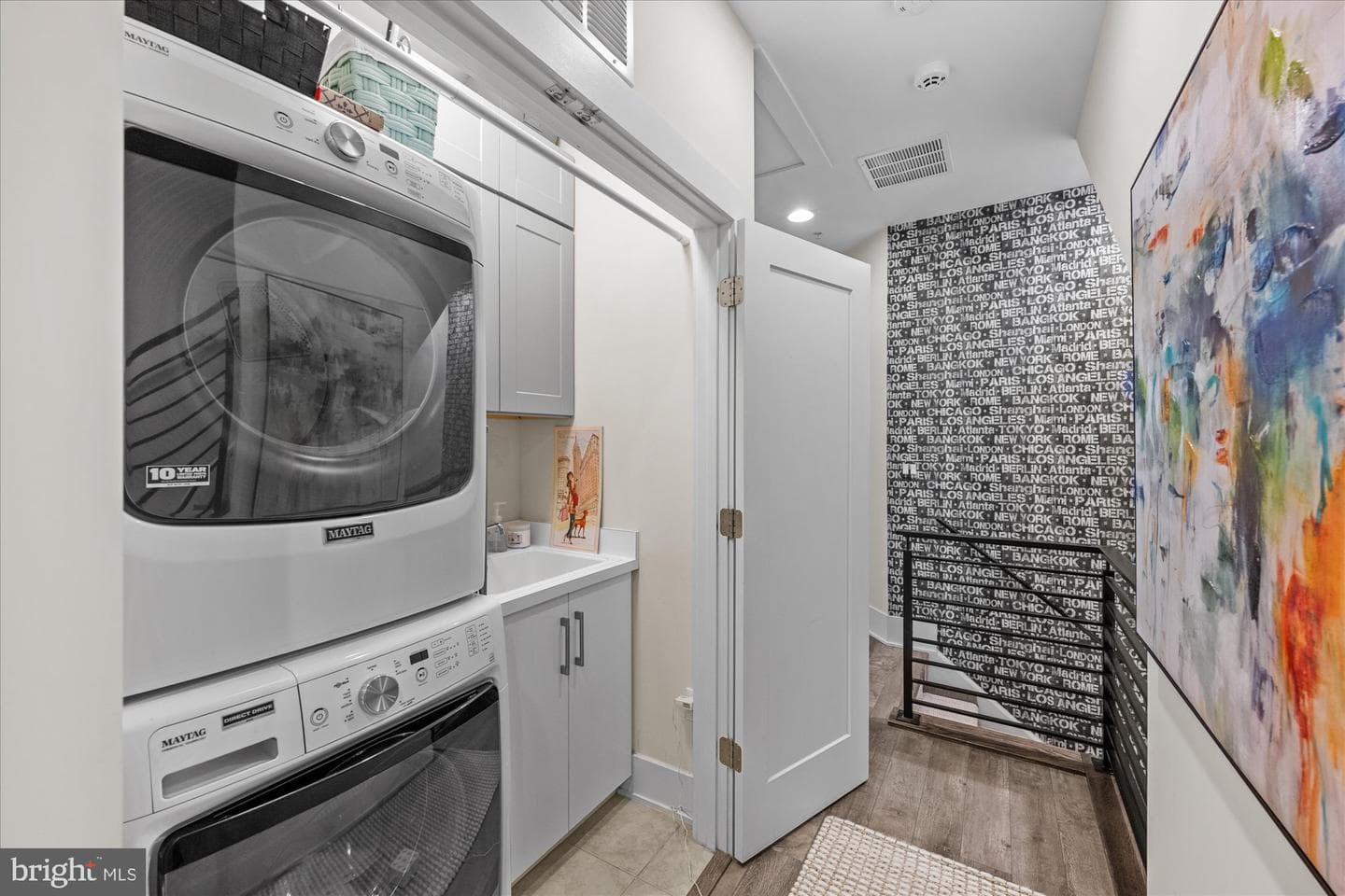 406 Barlow Place photo 28
