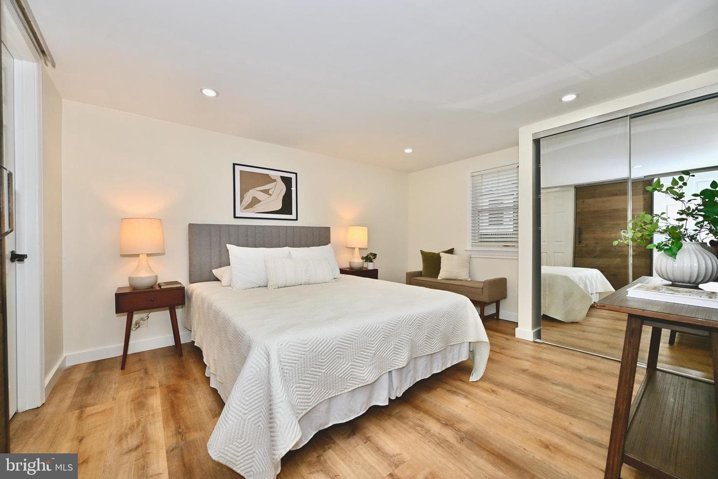 11609 Hourglass Way photo 16