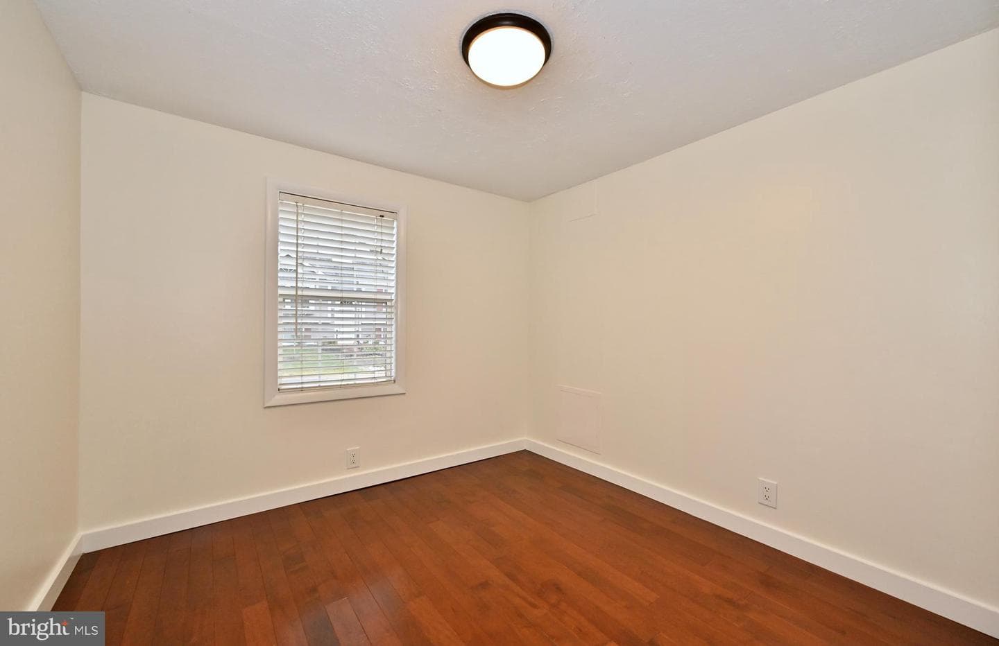 11609 Hourglass Way photo 24