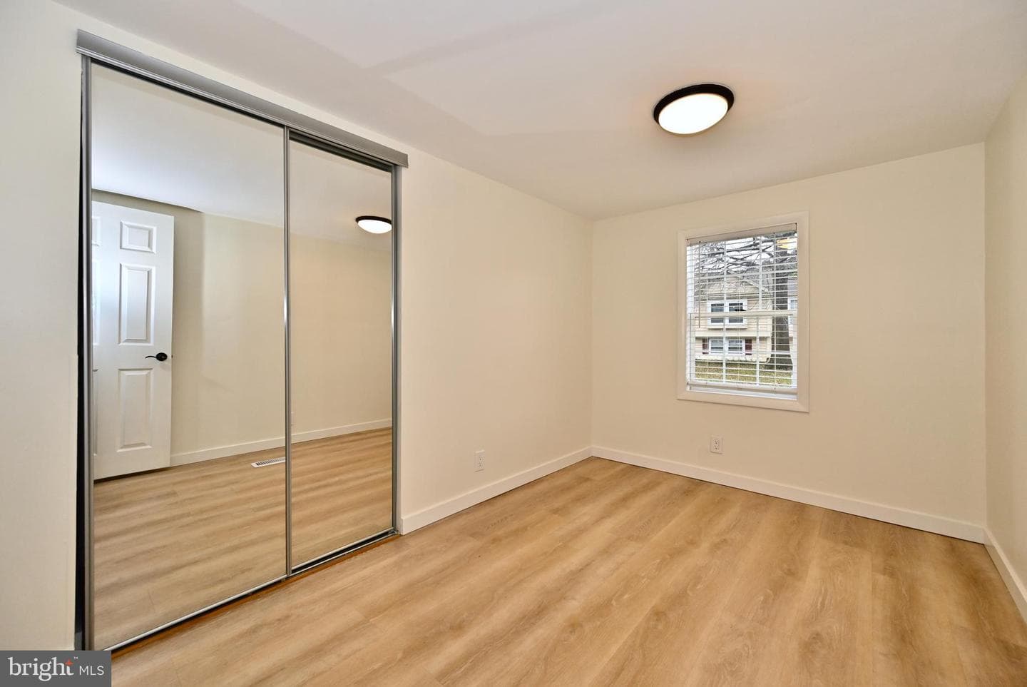 11609 Hourglass Way photo 25