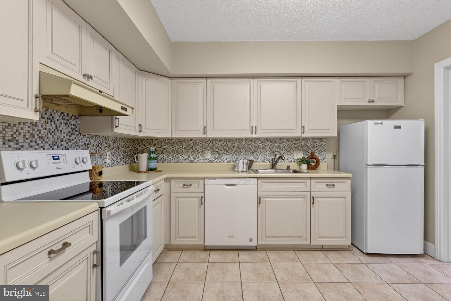 4550 N Park Avenue #301 photo 8