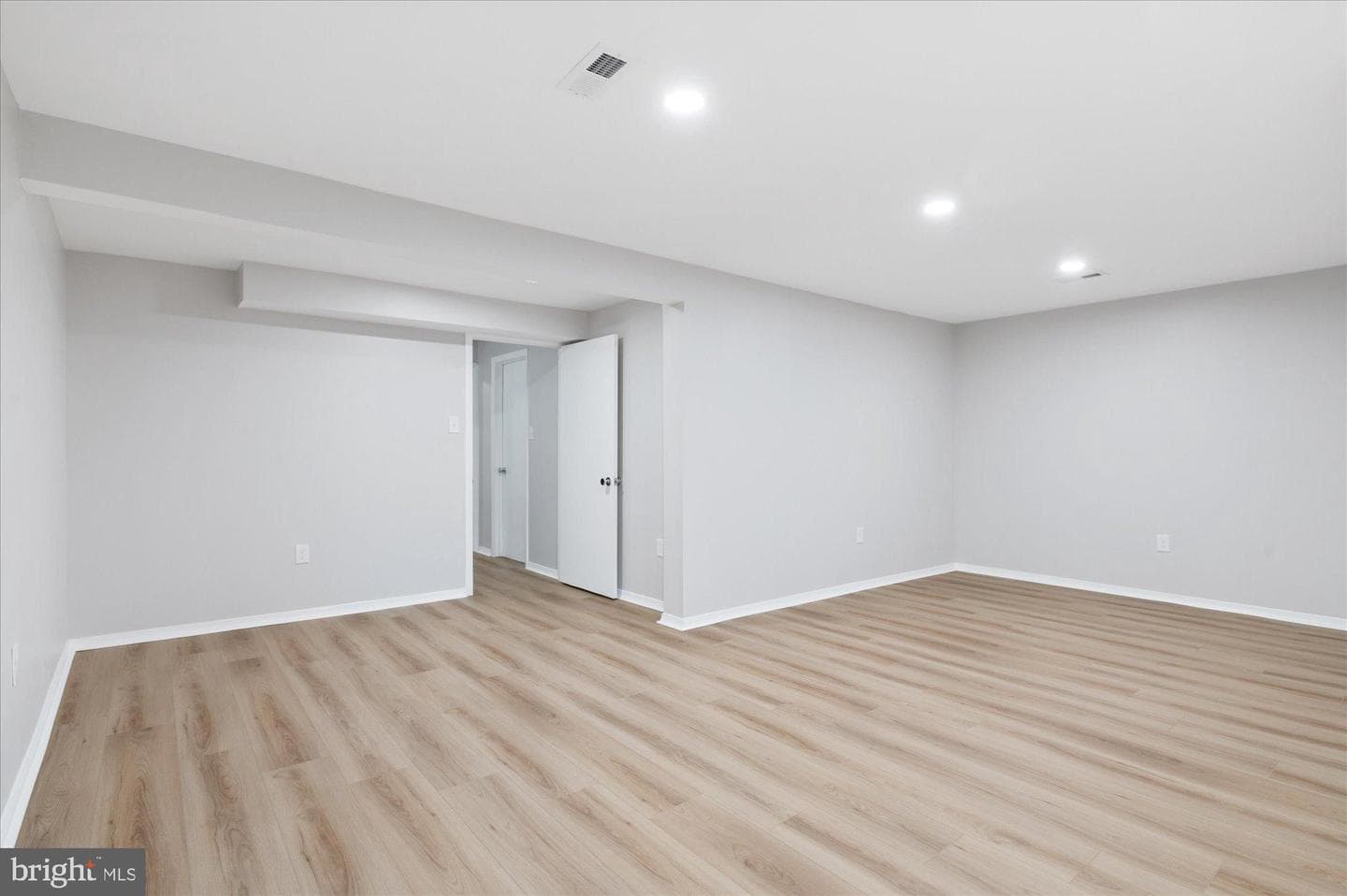 18473 Stone Hollow Drive photo 34