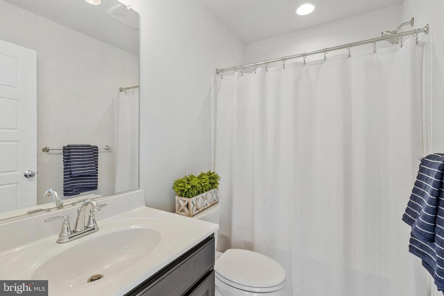 1924 Chapman Ave #10 photo 26