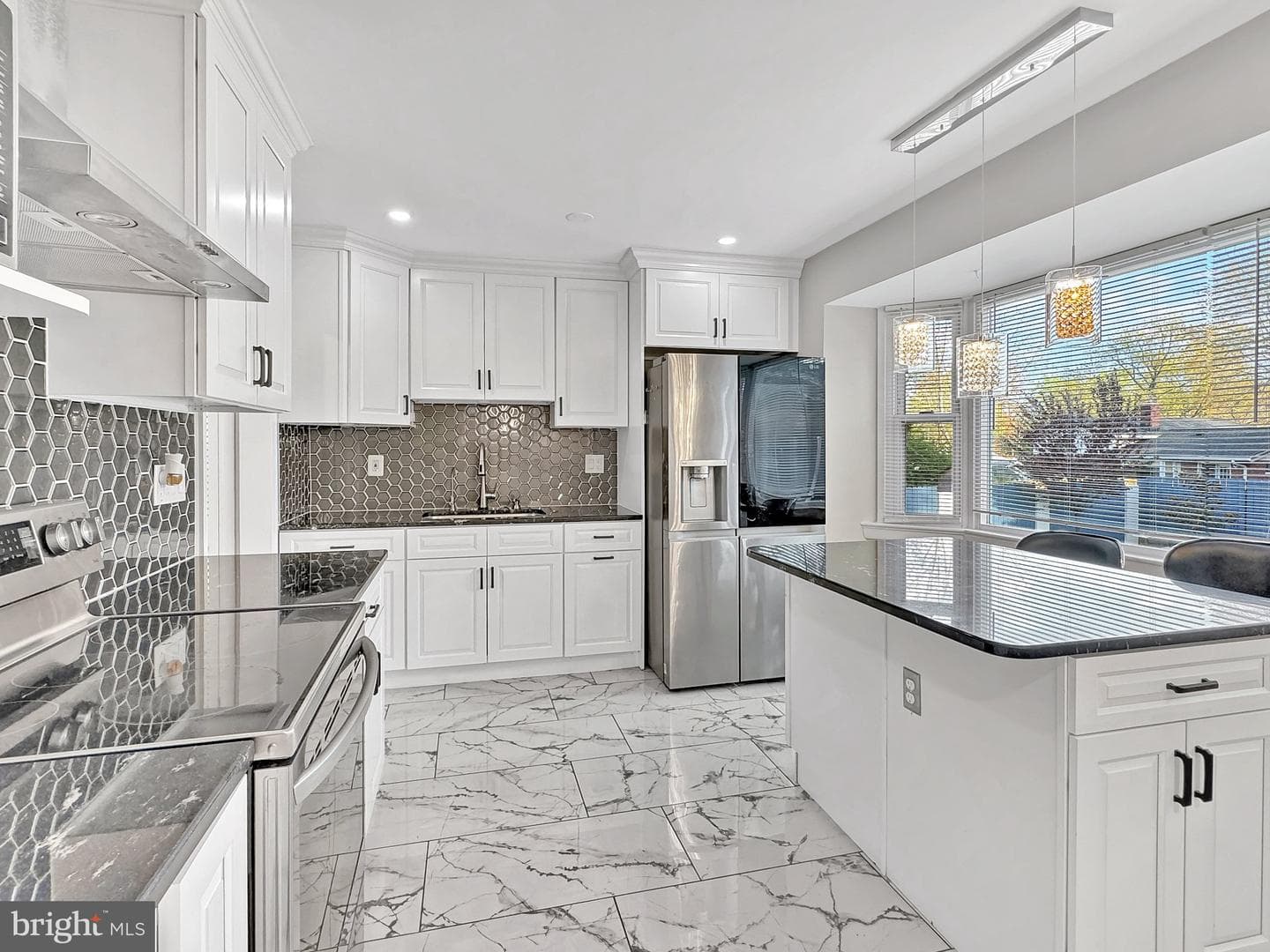 2408 Lillian Drive photo 11