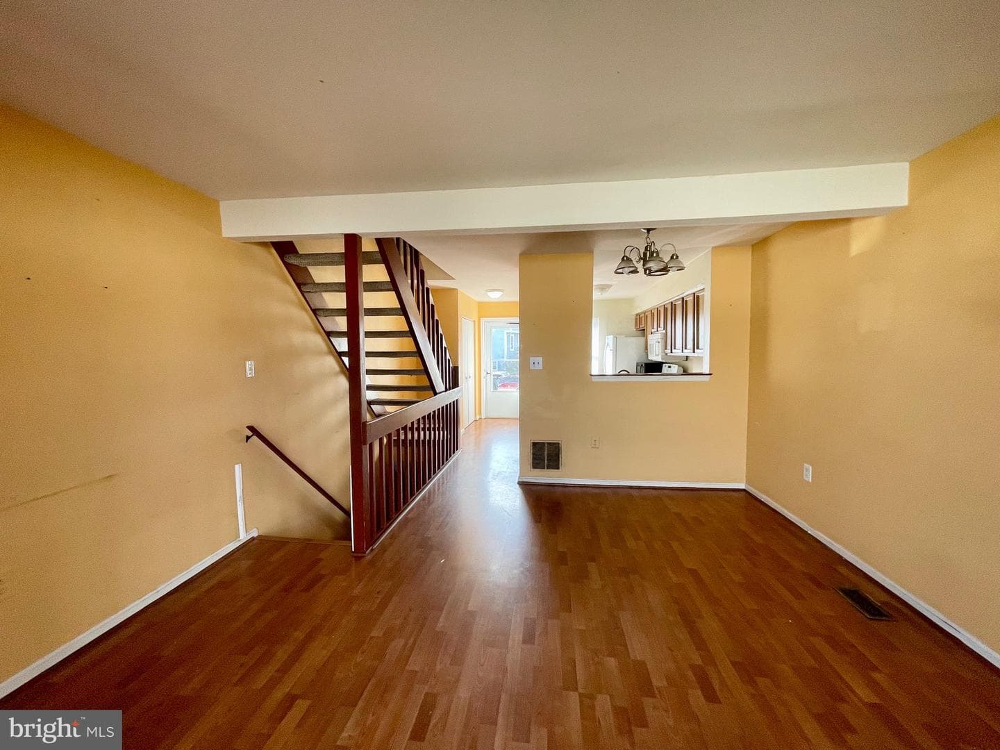 3034 Shepperton Terrace photo 10