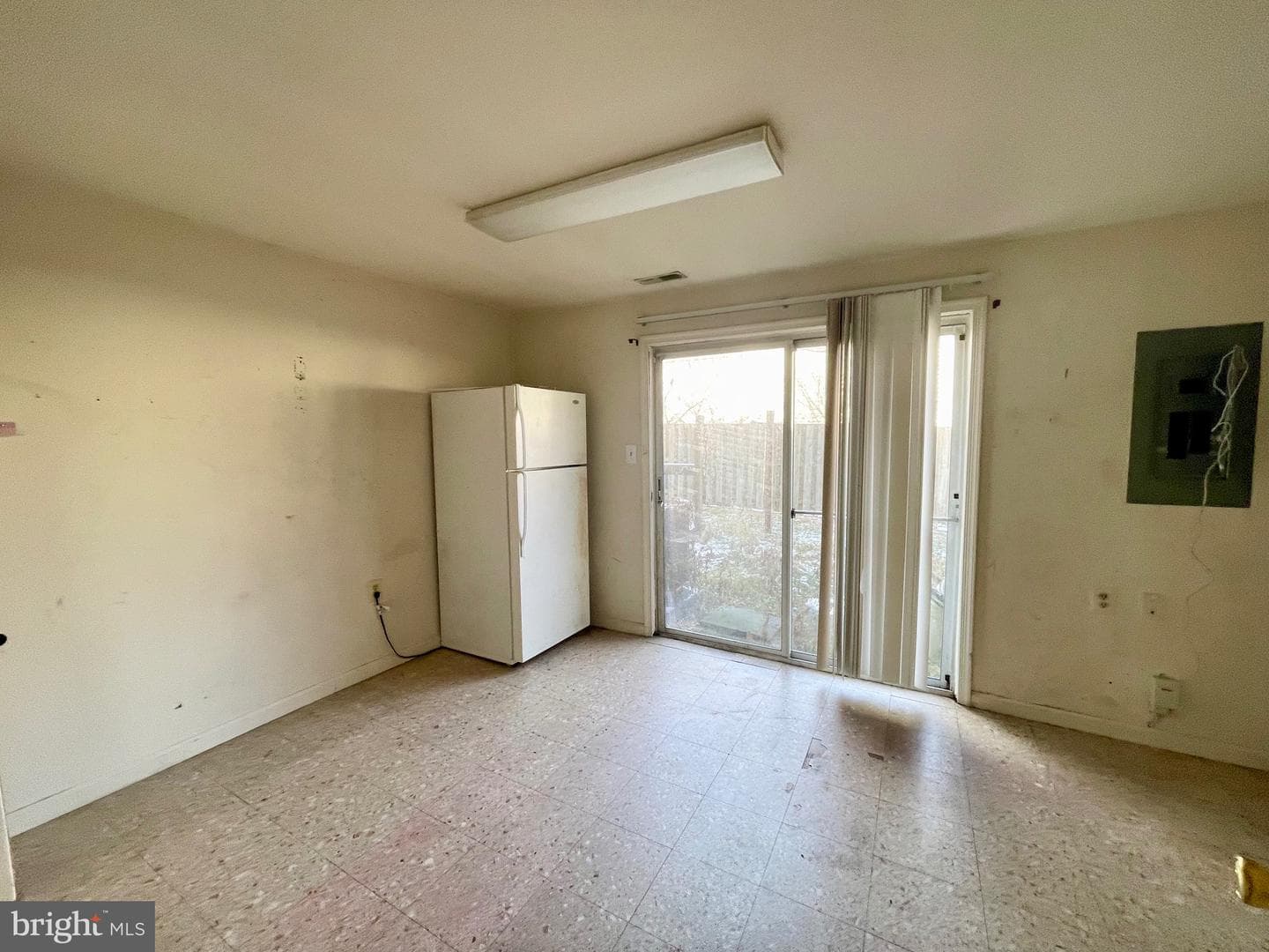 3034 Shepperton Terrace photo 28