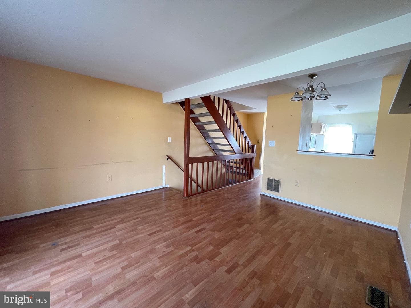 3034 Shepperton Terrace photo 9