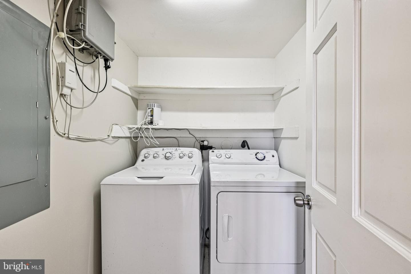 4920 Sentinel Drive #3-106 photo 42