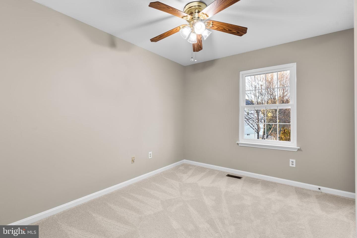 18452 Crownsgate Circle photo 25
