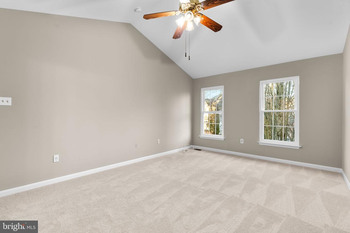 18452 Crownsgate Circle photo 37