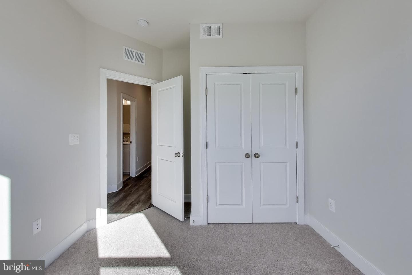 111 Armstrong Place photo 21