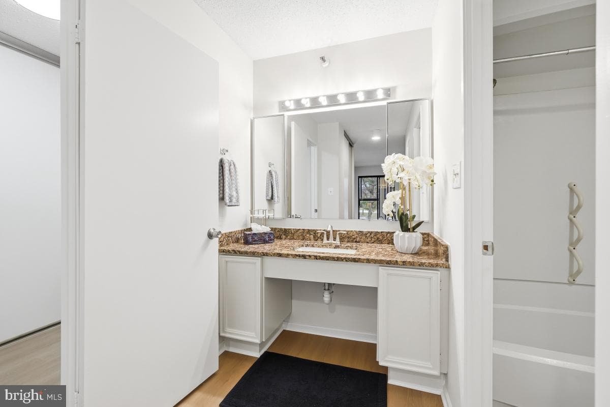 15107 Interlachen Drive #2-215 photo 11