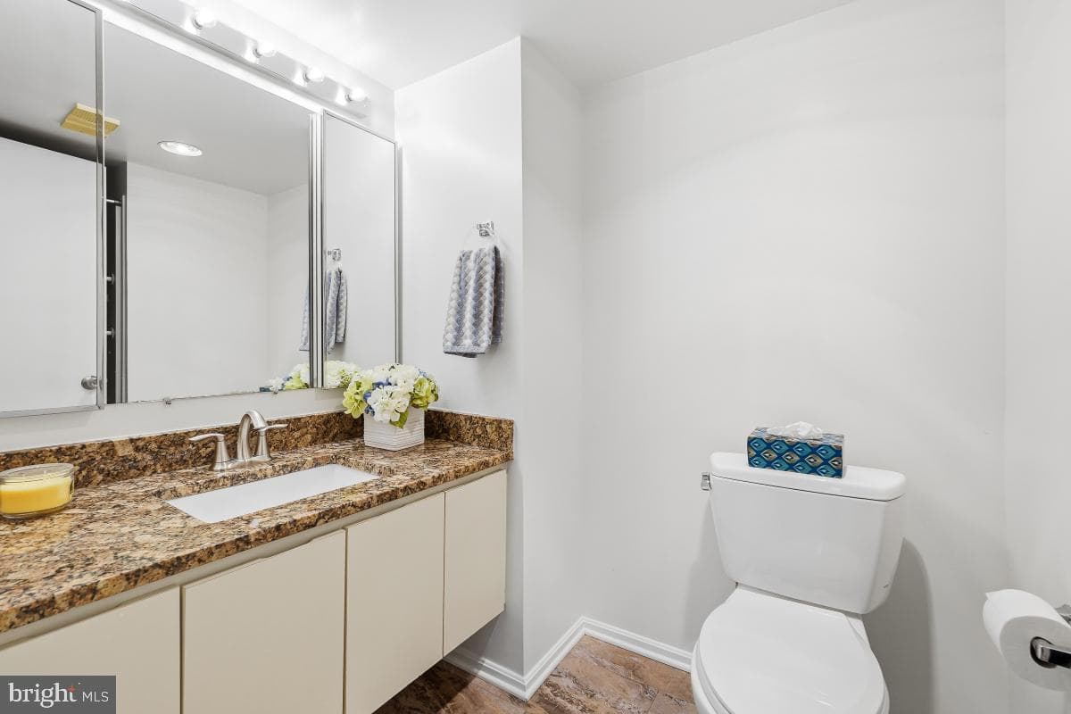 15107 Interlachen Drive #2-215 photo 18