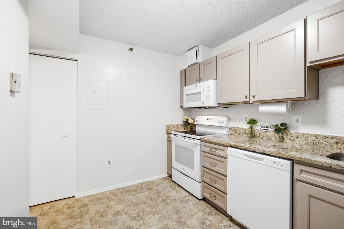 15107 Interlachen Drive #2-215 photo 25