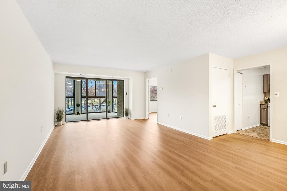 15107 Interlachen Drive #2-215 photo 5
