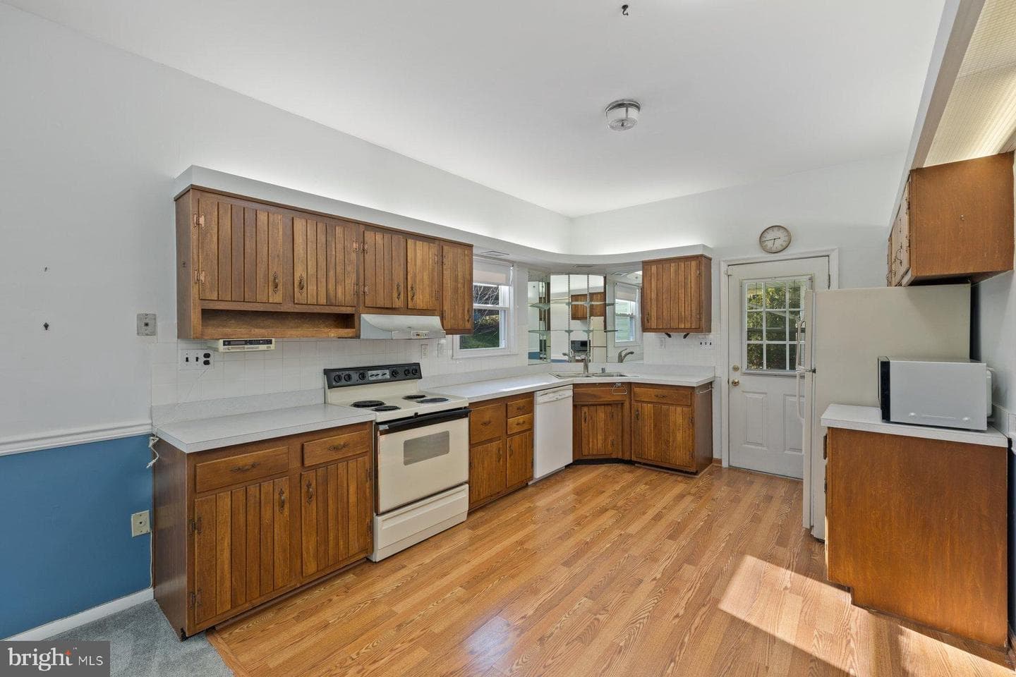 3151 Castleleigh Road photo 10