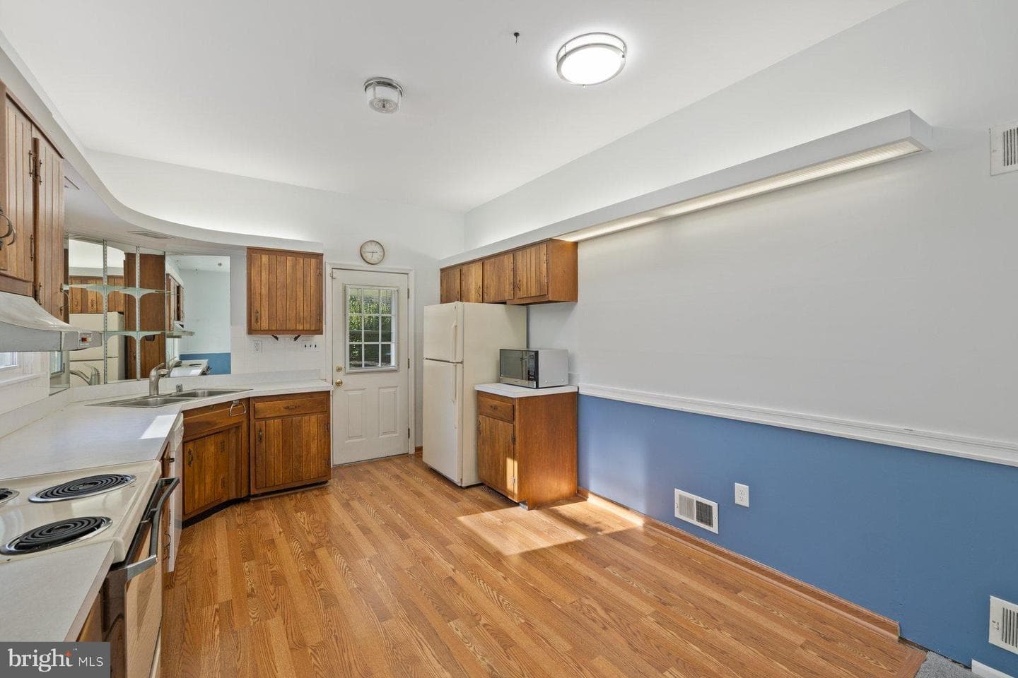 3151 Castleleigh Road photo 11