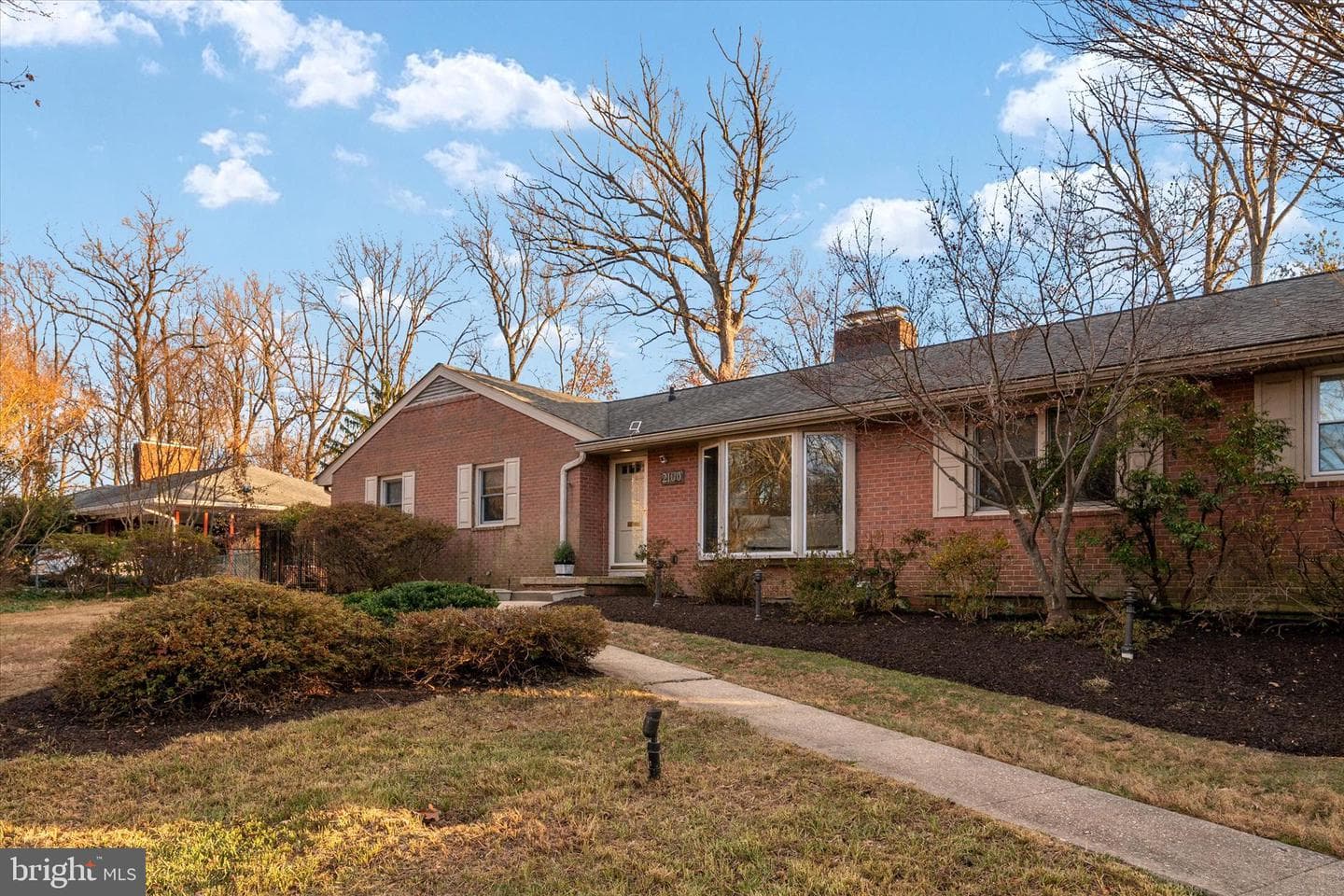 2100 Hermitage Avenue photo 29