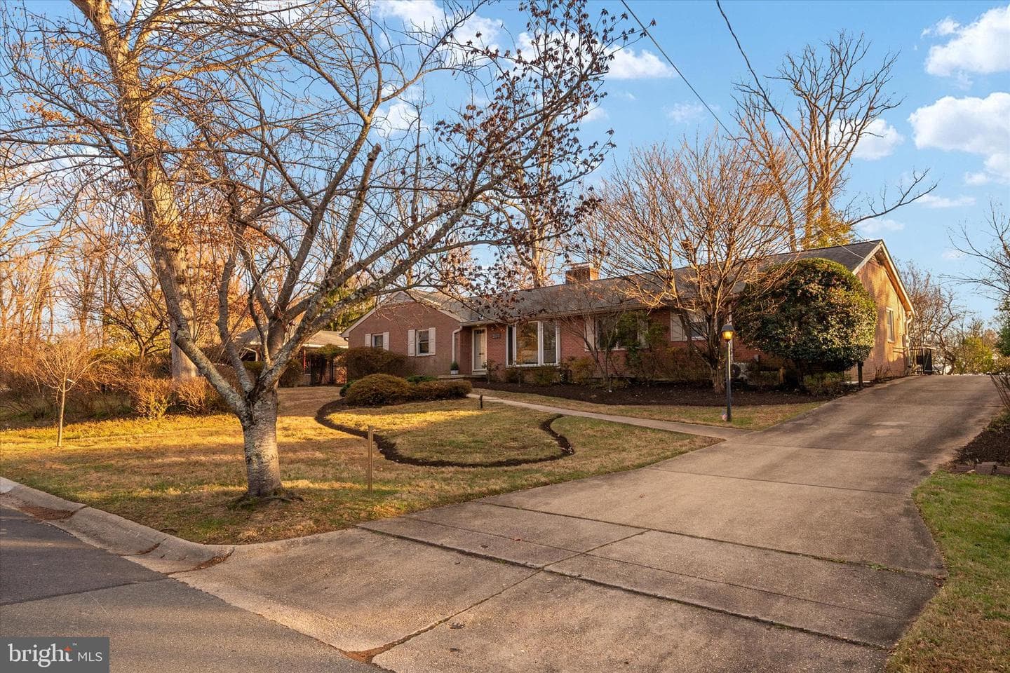 2100 Hermitage Avenue photo 34