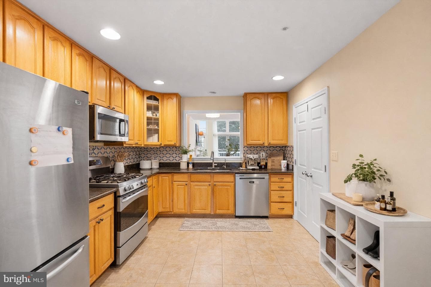 596 Chestertown Street photo 53