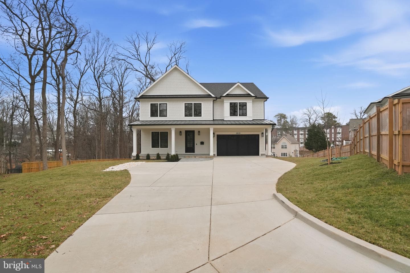 3835 Lawrence Avenue photo 4