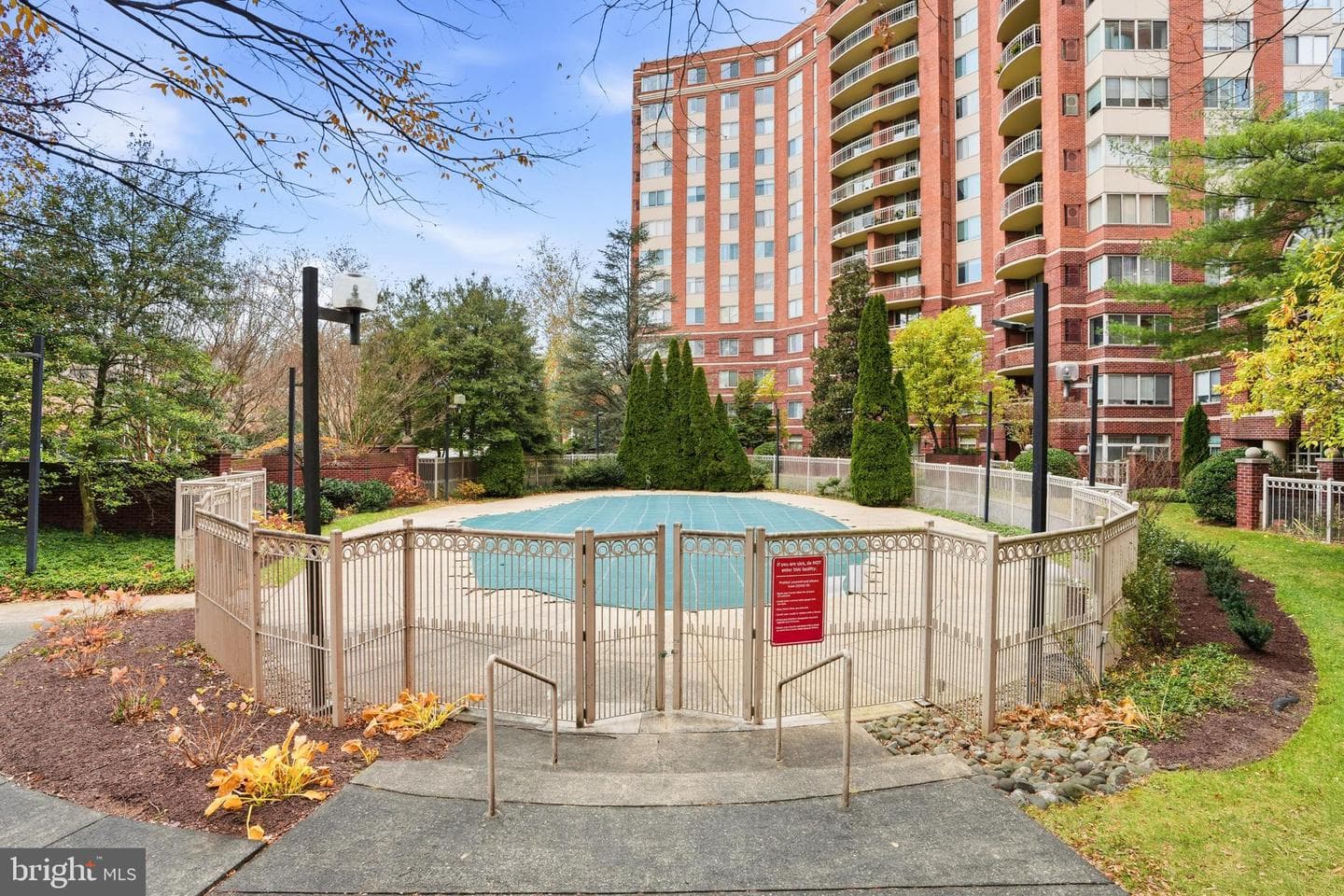 5802 Nicholson Lane #803 photo 36