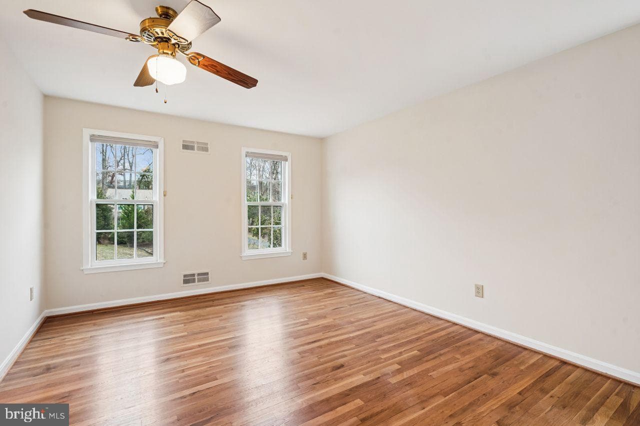 8020 Lakenheath Way photo 16