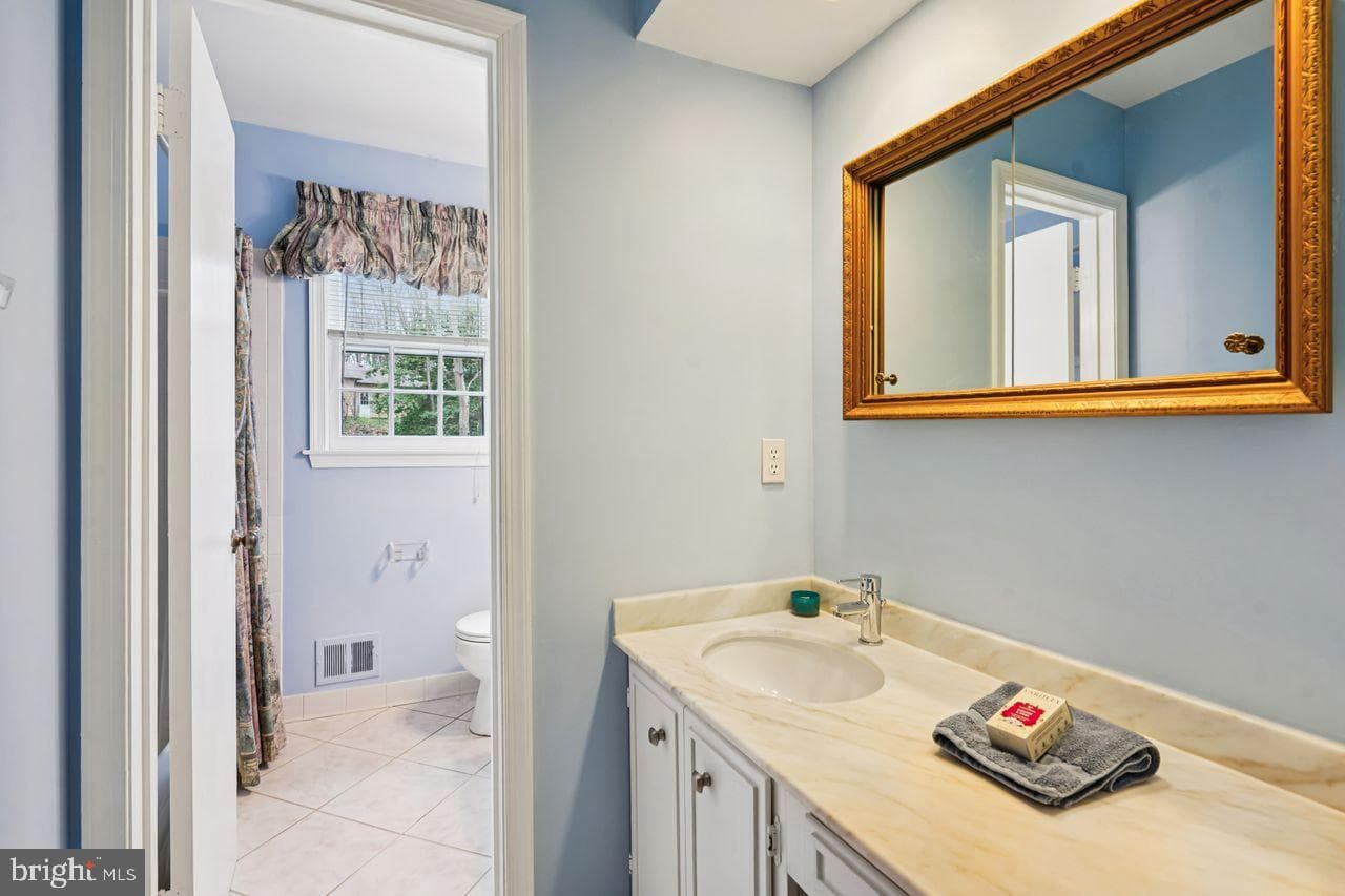 8020 Lakenheath Way photo 23
