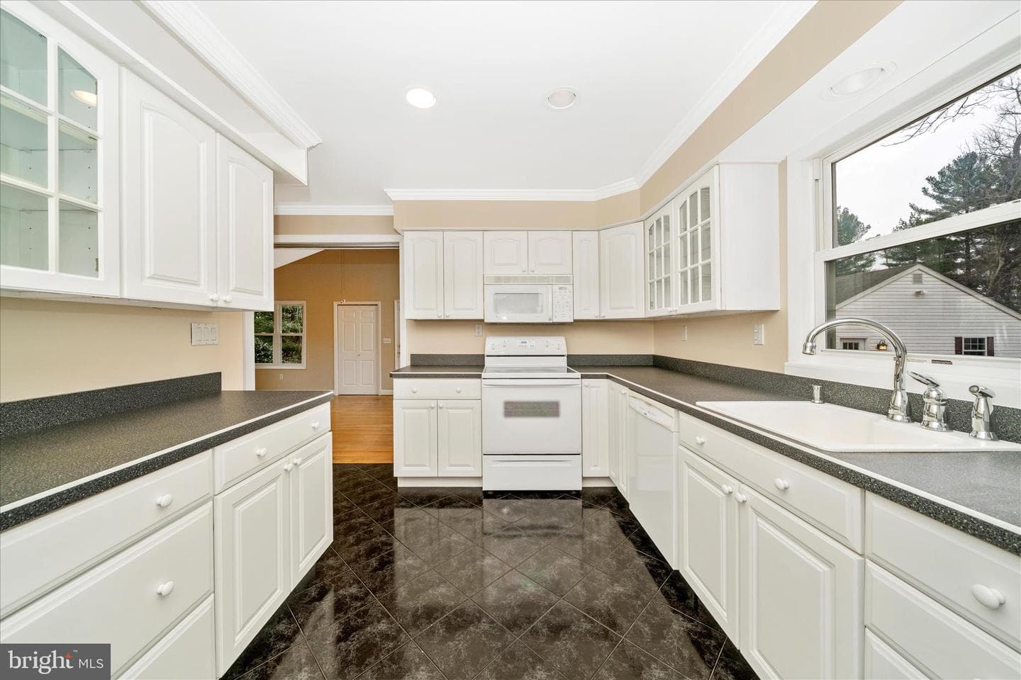1401 Tucker Lane photo 15