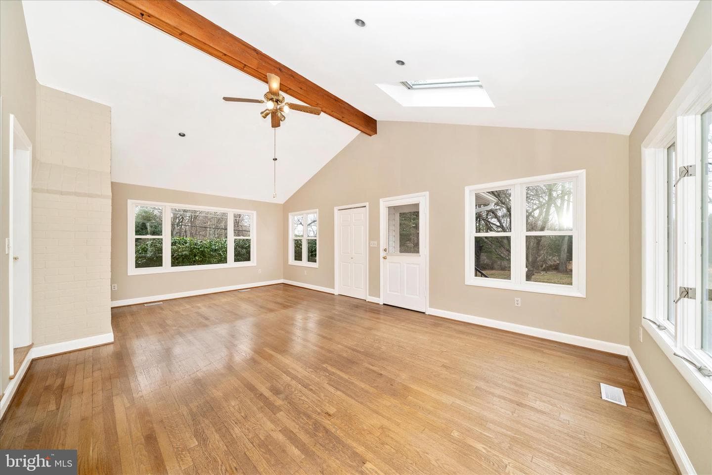 1401 Tucker Lane photo 18