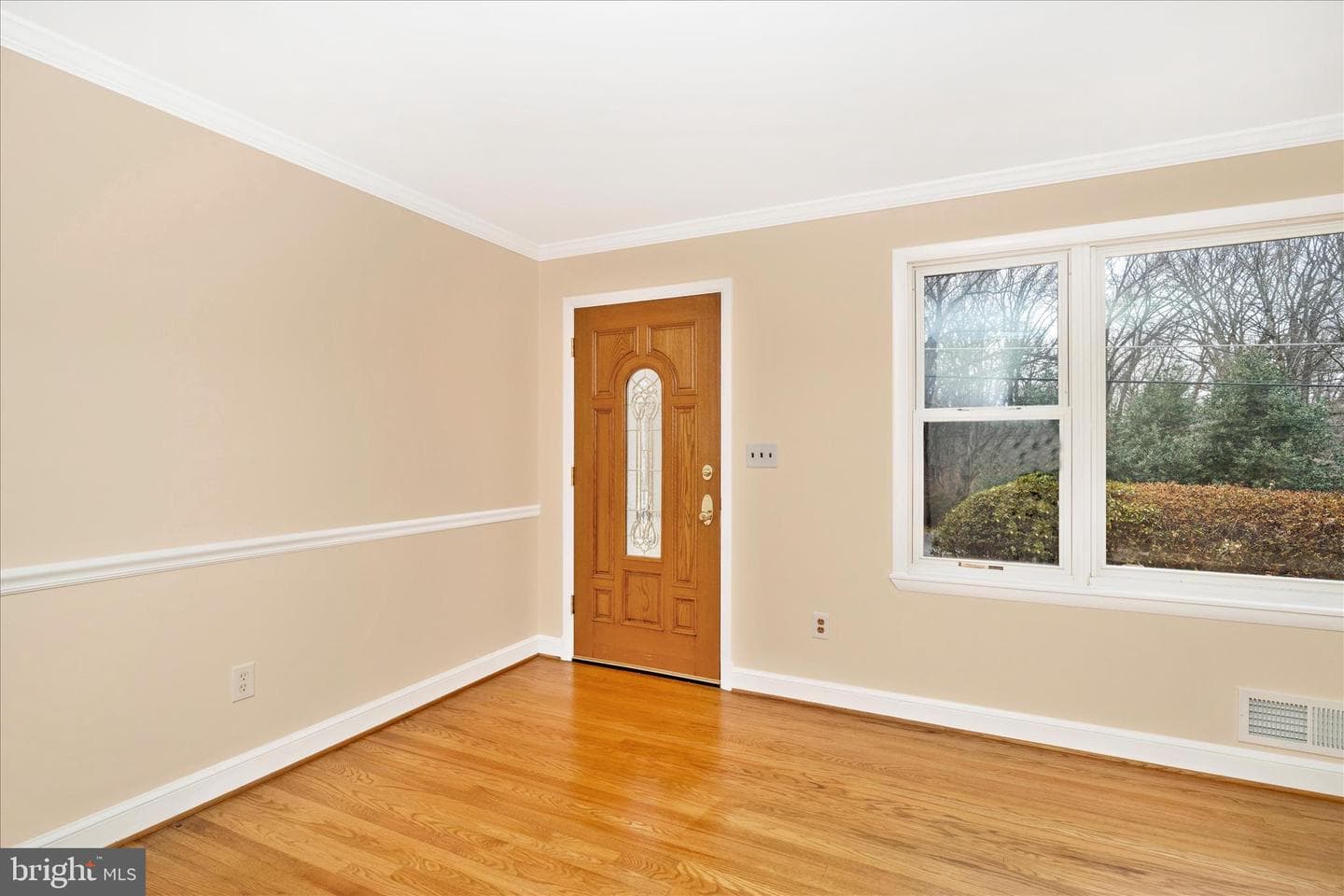 1401 Tucker Lane photo 3