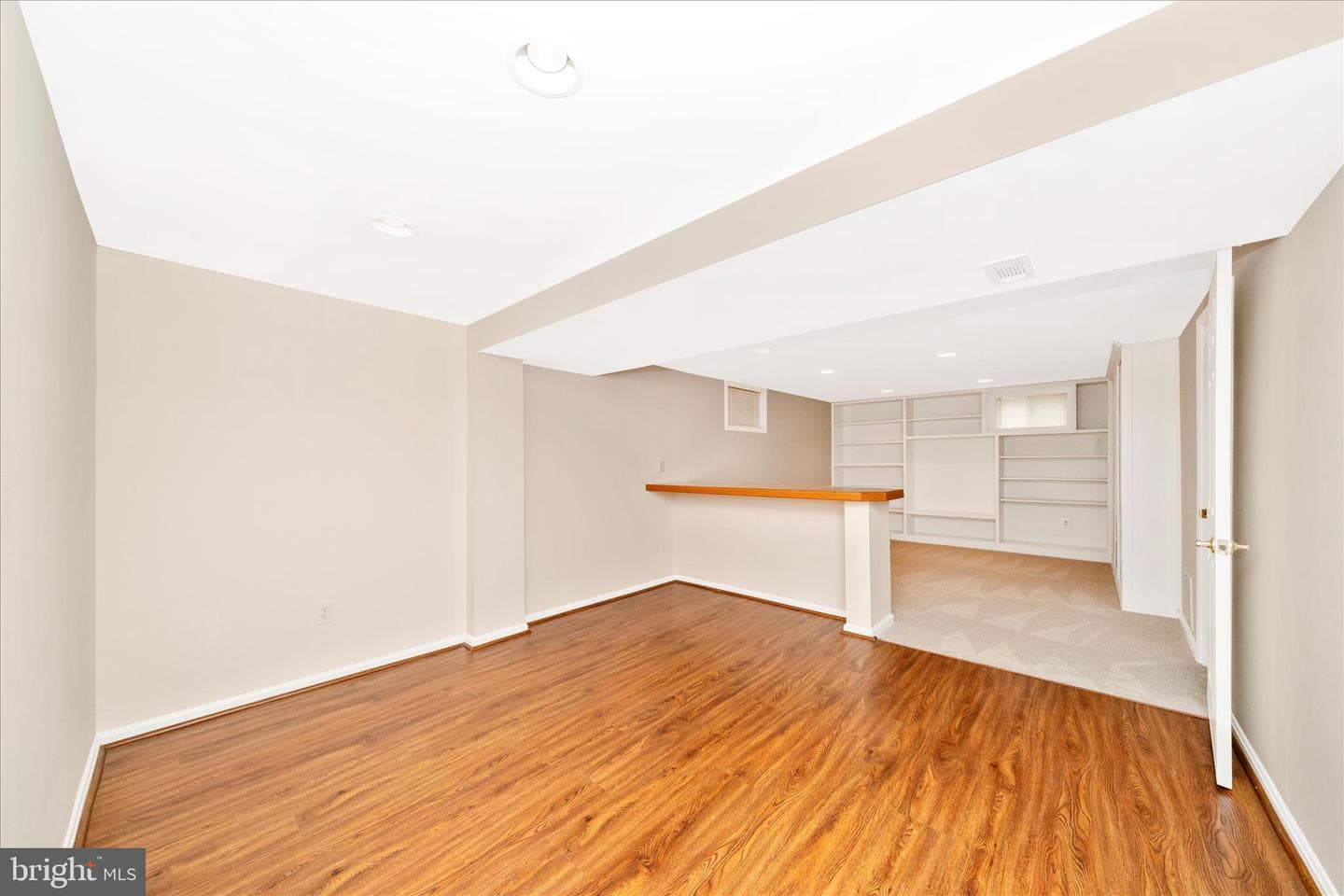1401 Tucker Lane photo 32