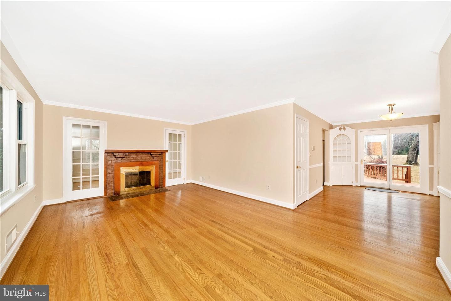 1401 Tucker Lane photo 7