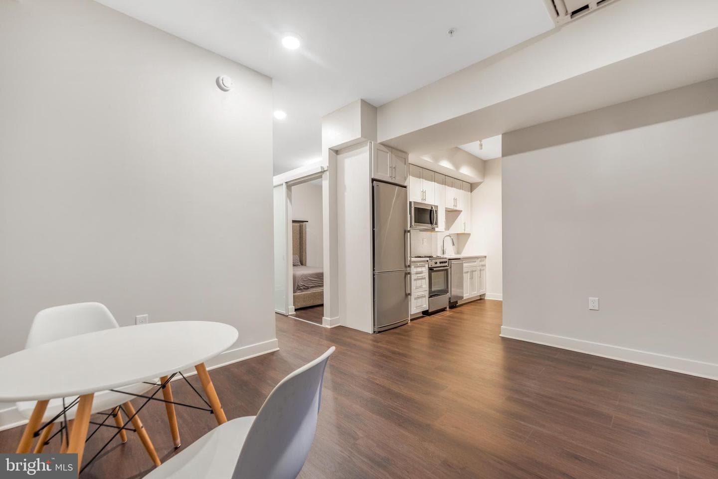 1320 Fenwick Lane #7 photo 6