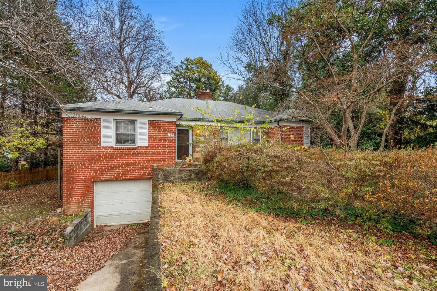709 Greyrock Drive photo 2