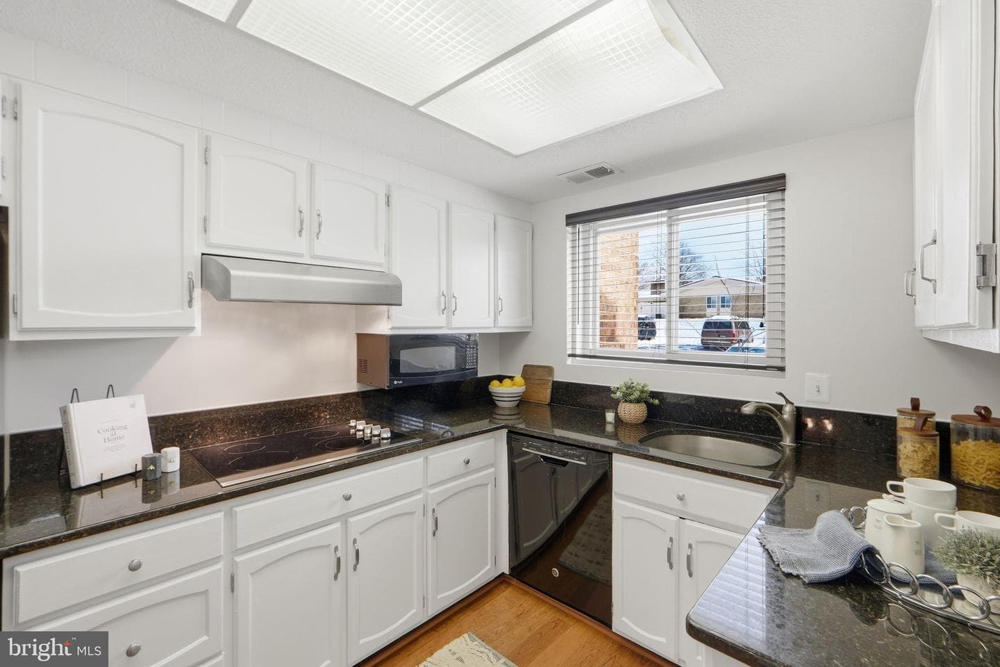3233 S Leisure World Boulevard #106-B photo 7