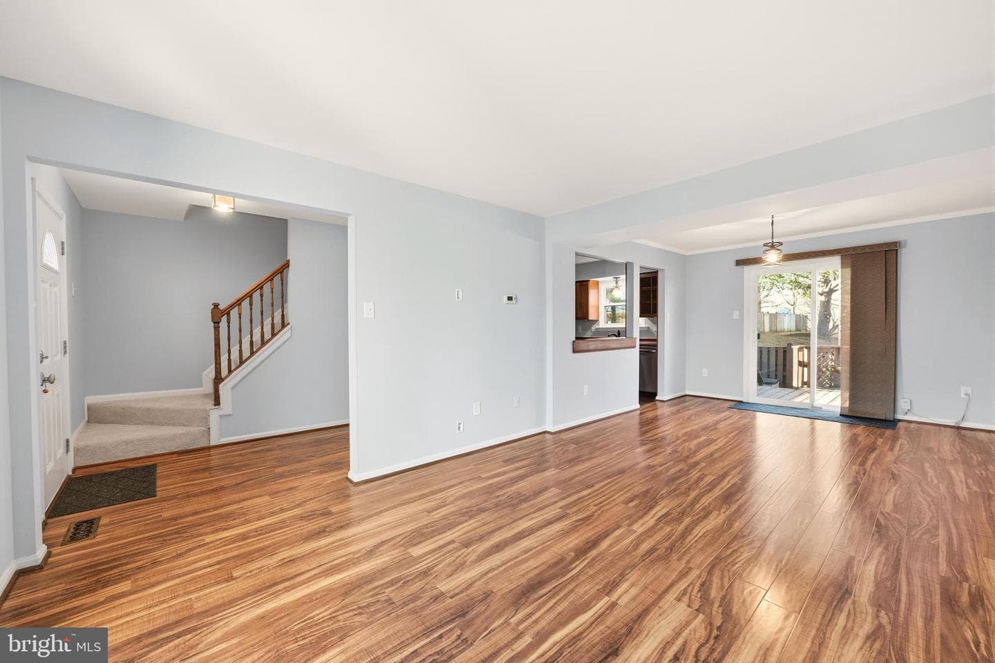 17524 Longview Lane photo 4