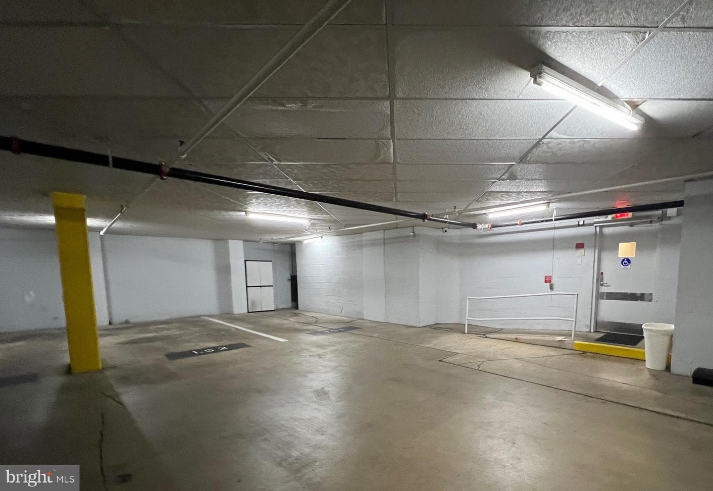 15101 Interlachen Drive #1-612 photo 31