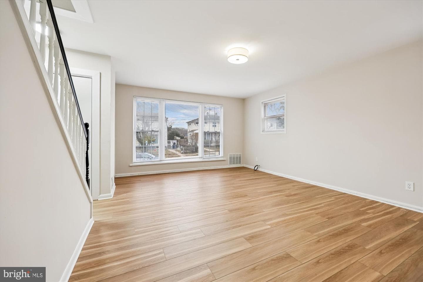 3407 Floral Street photo 10