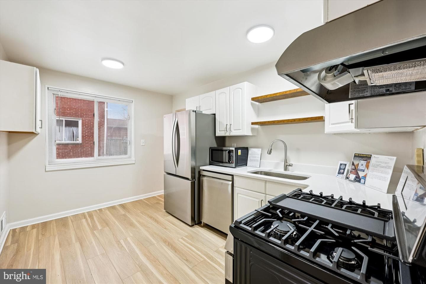 3407 Floral Street photo 12
